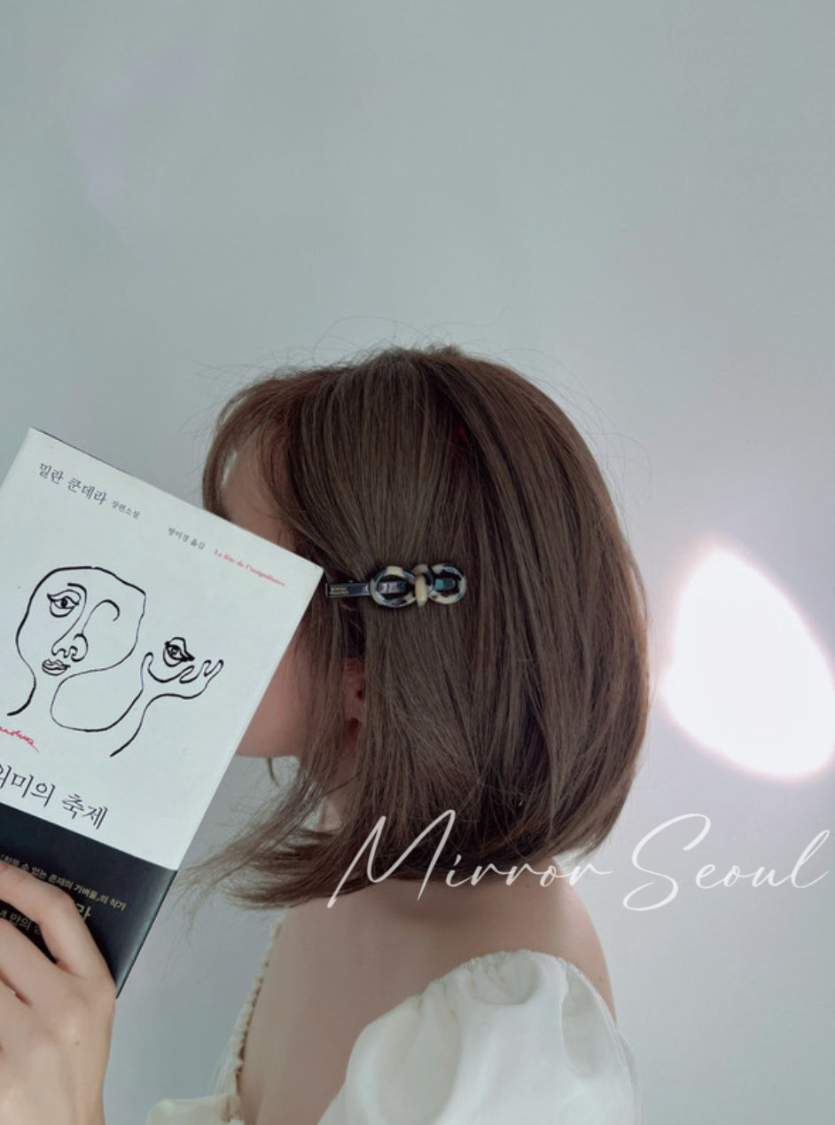 Mirror Acetate Loop Knot Hairpin
