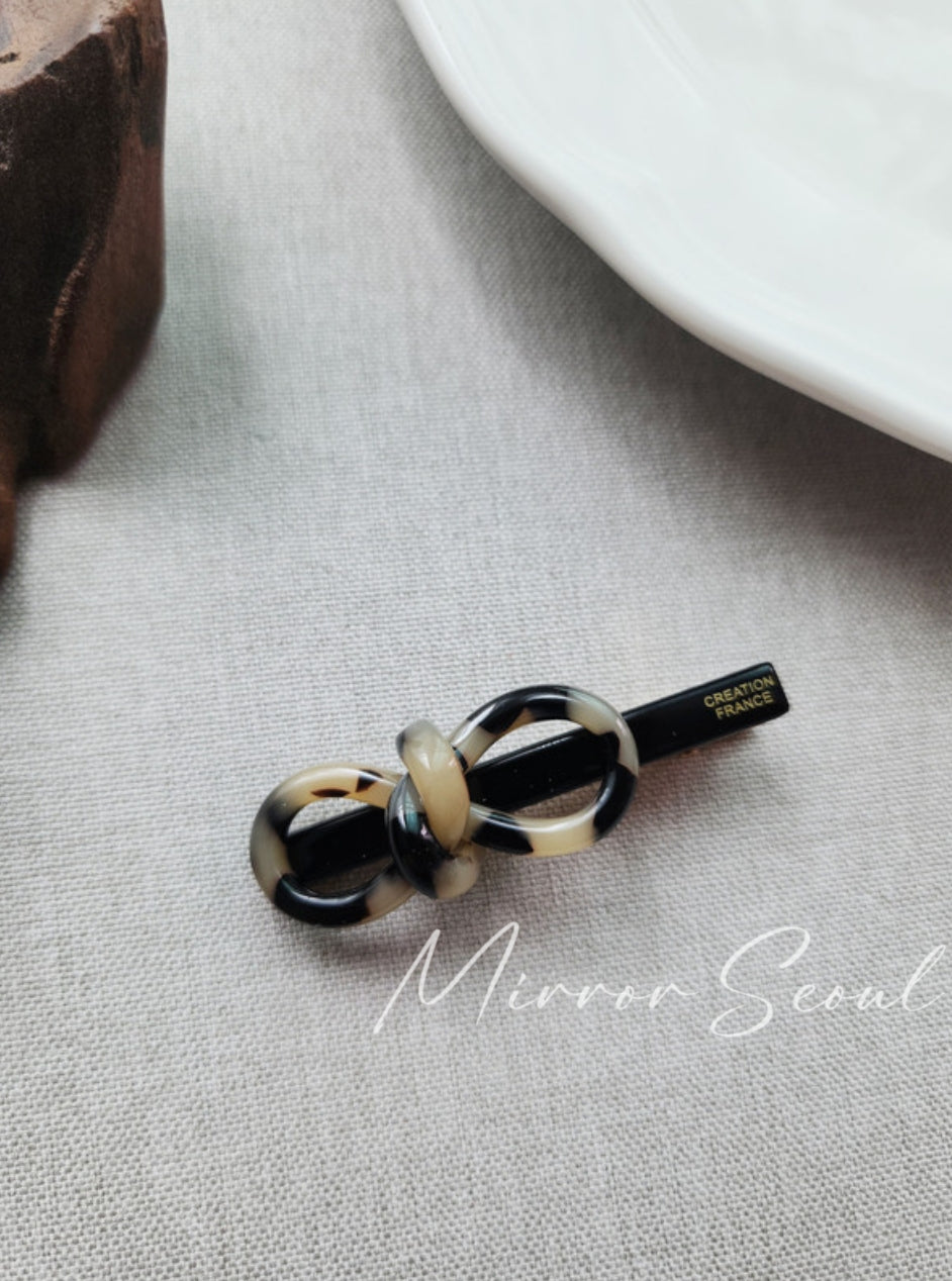 Mirror Acetate Loop Knot Hairpin